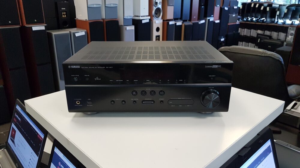 Yamaha RX-V671 7.1 mājas kino uztvērējs
