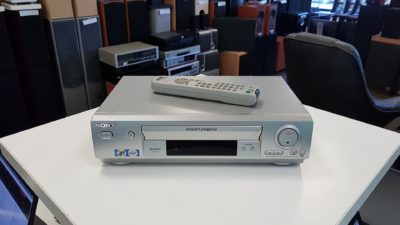 VHS atskaņotājs Sony SLV-SE220
