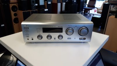 Pastiprinātājs Akai AM-V1200