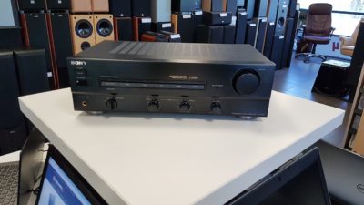 Pastiprinātājs Sony F319R