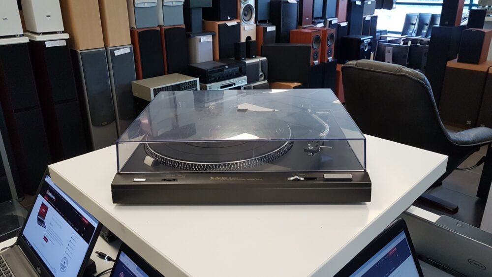 Technics SL-B202 vinila atskaņotājs