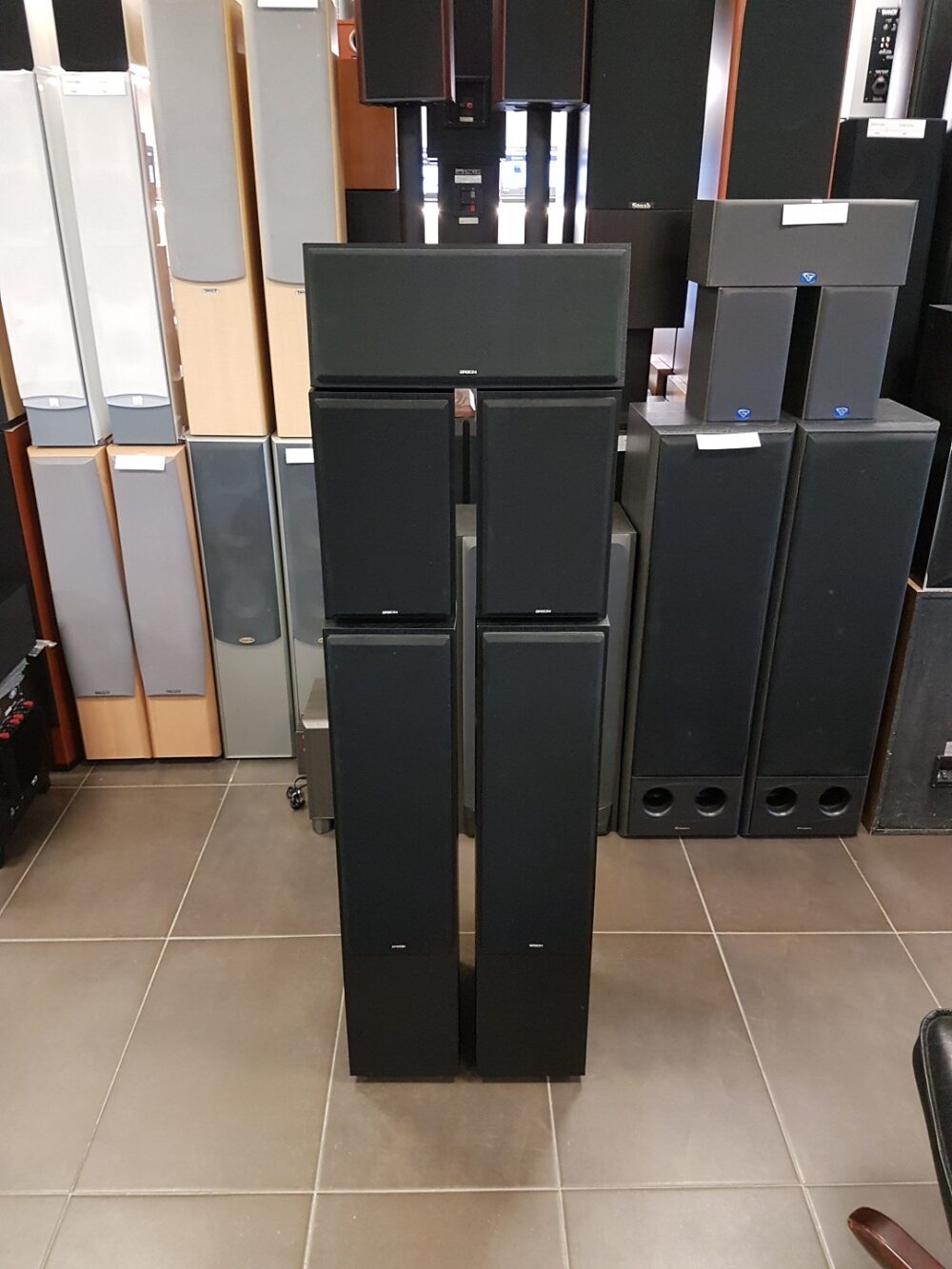 Argon 7240 floor speaker + center