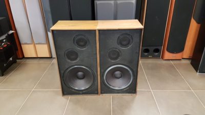 Akai SA-1200