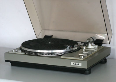 Akai AP-206 vinila atskaņotājs