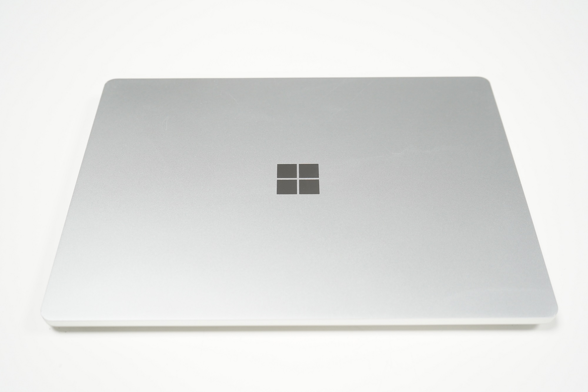 Microsoft Surface Go 1943, bojāts klēpjdators - Image 2