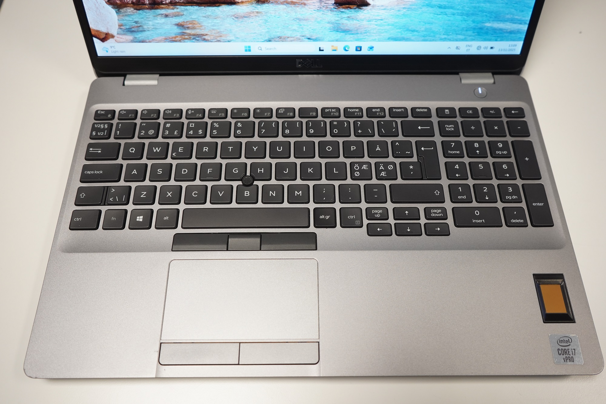 Dell Precision 3551 - Image 2