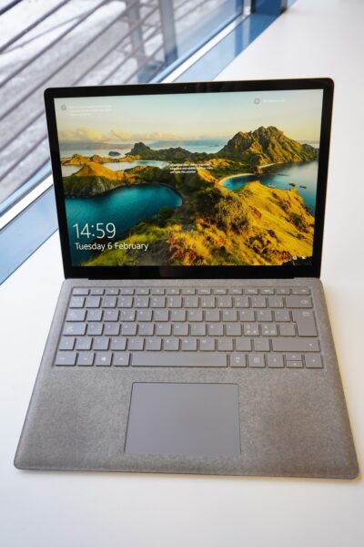 Microsoft Surface Laptop (1st Gen)