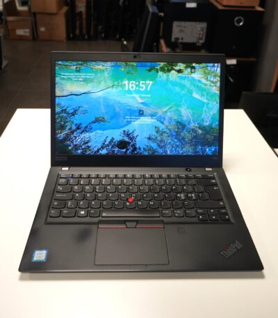 Lenovo Thinkpad T490s i7 ar defektu