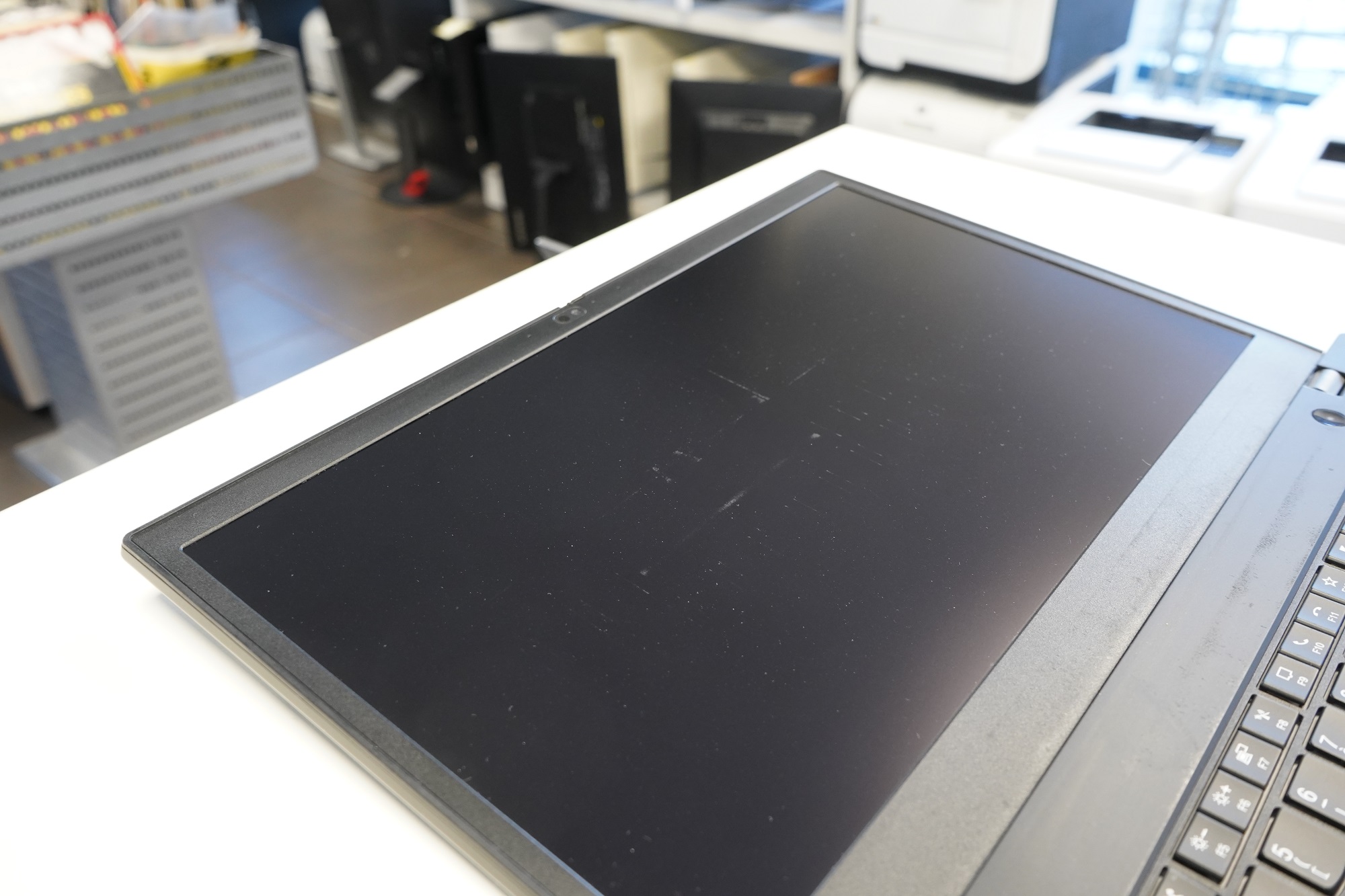 Lenovo Thinkpad L15 Gen 1 Ryzen - Image 4