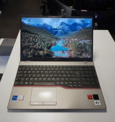 Fujitsu LIFEBOOK U7511