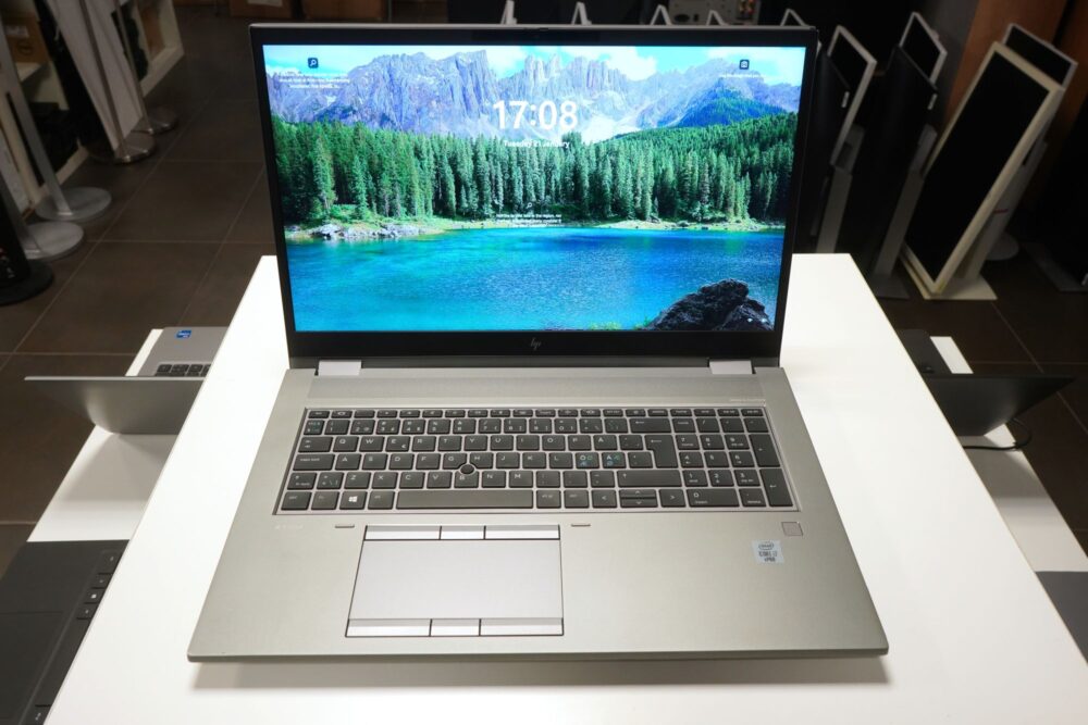 HP ZBook Fury 17 G7, defekts