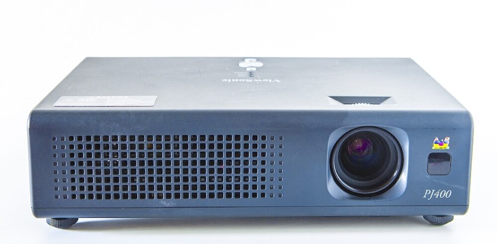 ViewSonic PJ400 projektors